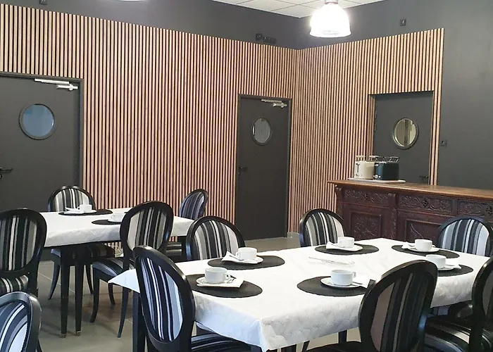 De Groupe Jusqu'a 36 Pers., Jardin Et Wifi - Fr-1-489-603 Holiday home