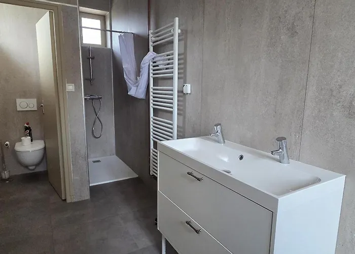 De Groupe Jusqu'a 36 Pers., Jardin Et Wifi - Fr-1-489-603 Holiday home Louchy-Montfand