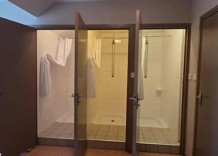 펜션 De Groupe Jusqu'a 36 Pers., Jardin Et Wifi - Fr-1-489-603 Louchy-Montfand